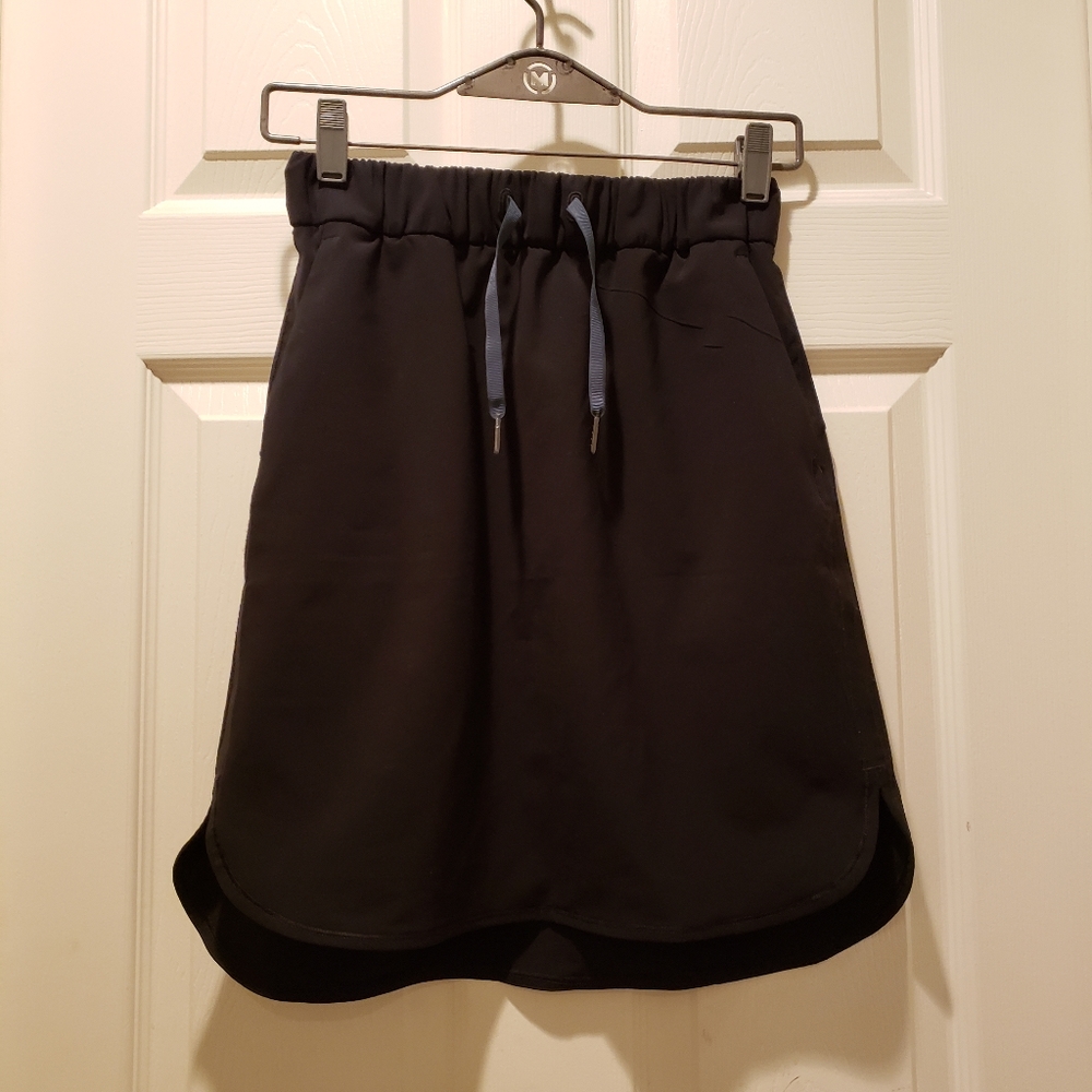 Lululemon on the fly skirt